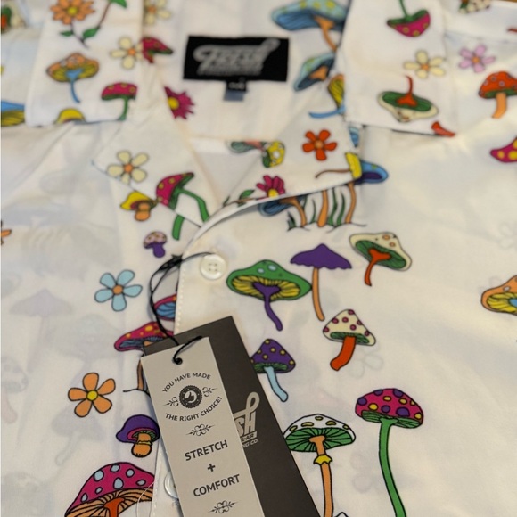 Fresh Prints of Bel Air Multicolor Mushroom Print Button Up Short Sleeve NWT - Picture 4 of 13